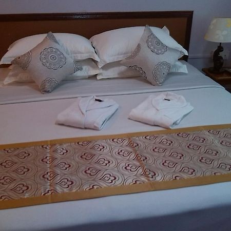 Great Glory Hotel Γιανγκόν Εξωτερικό φωτογραφία